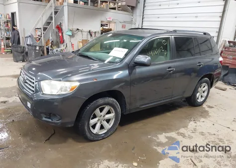 2010 Toyota Highlander Base V6 из США, поврежденный, VIN 5TDBK3EH4AS035335